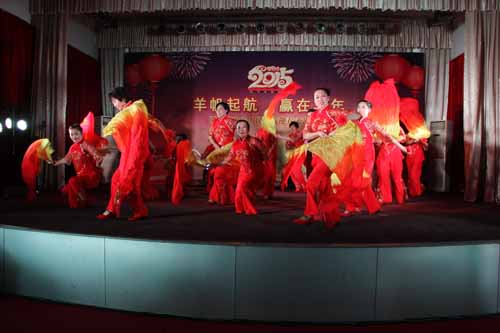 10 舞蹈《紅紅的日子》 門診部 二等獎(jiǎng).JPG